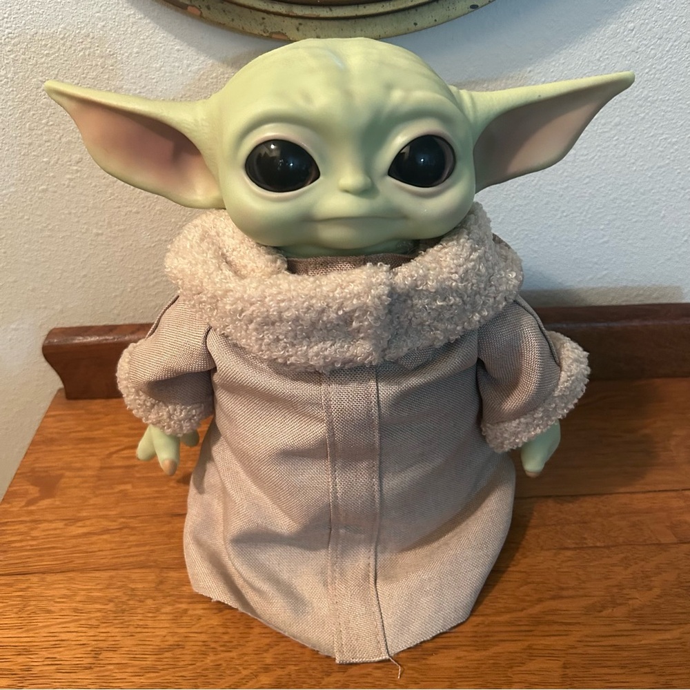 Disney Star Wars The Mandalorian Baby Yoda Grogu Plush Doll The Child 11” Rubber - Picture 7 of 12